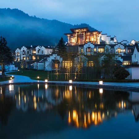 Banyan Tree Hotel Huangshan-The Ancient Charm Of Huizhou, A Paradise Buitenkant foto