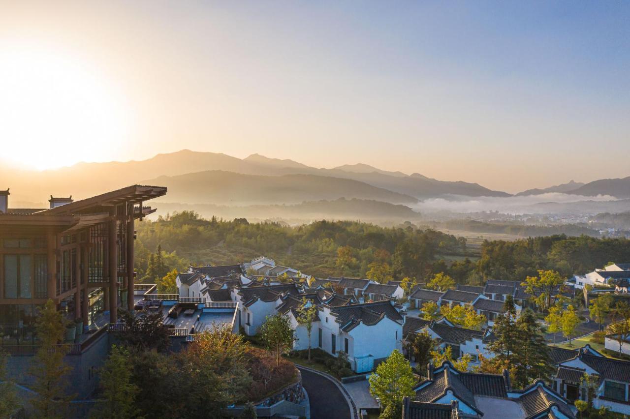 Banyan Tree Hotel Huangshan-The Ancient Charm Of Huizhou, A Paradise Buitenkant foto